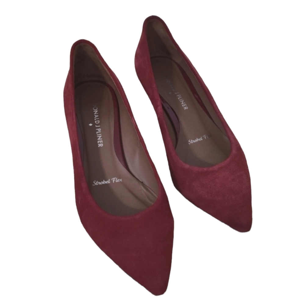 EUC Donald J Pliner Size 7 Red Sueded Kitten Heel
